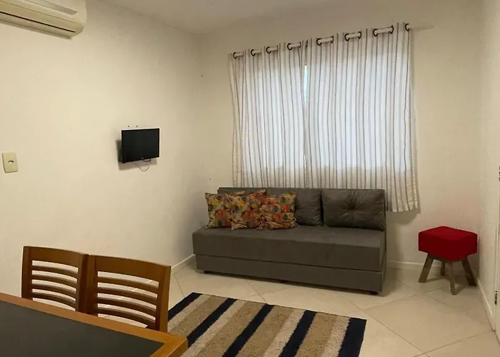 14 BIS HOSPEDAGEM em AREMBEPE, LOCALIZAÇÃO PERFEITA Tenha a Praia, Praça, Bares, Restaurantes e todas as comodidades locais ao seu lado
